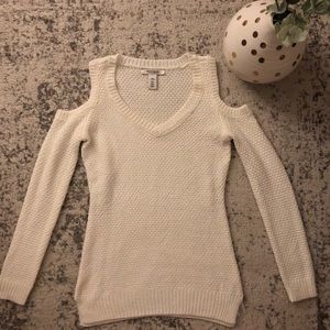 White House Black Marker cold shoulder sweater